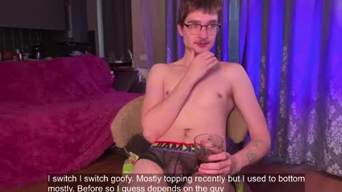 Snapshot of yoga_pizza_420 chatting on February 27, 4:41 am Max online show from February 27, 4:41 am