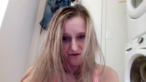 yogabuttttttt online show from October 7, 4:09 am