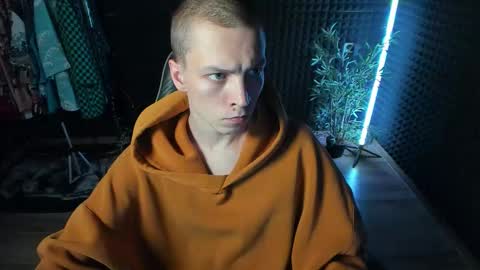 Snapshot of yoi_aji chatting on October 25, 2:46 pm You can ask my name in pm online show from October 25, 2:46 pm