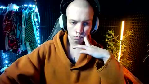 Snapshot of yoi_aji chatting on November 15, 2:57 pm You can ask my name in pm online show from November 15, 2:57 pm