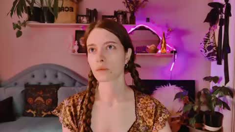 Snapshot of yoka_paradoxxx chatting on June 26, 12:42 pm yoka_paradoxxx online show from June 26, 12:42 pm
