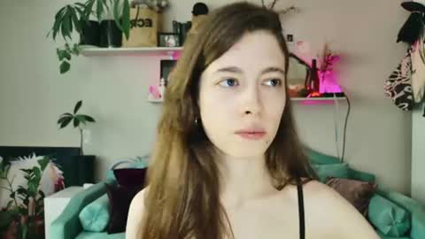 Snapshot of yoka_paradoxxx chatting on July 9, 10:30 am yoka_paradoxxx online show from July 9, 10:30 am