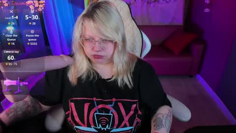 Yoki online show from April 4, 6:33 am