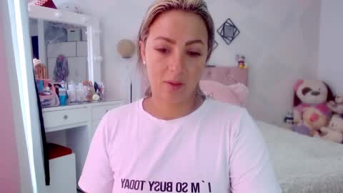 Snapshot of yokiko_daring chatting on December 23, 3:01 pm yokiko online show from December 23, 3:01 pm