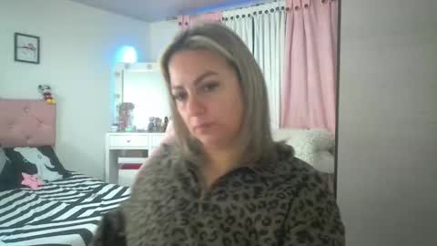 Snapshot of yokiko_daring chatting on September 13, 12:16 pm yokiko online show from September 13, 12:16 pm