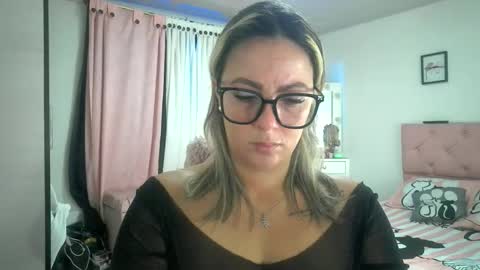 Snapshot of yokiko_daring chatting on October 24, 12:01 pm yokiko online show from October 24, 12:01 pm