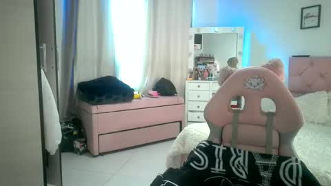 Snapshot of yokiko_daring chatting on December 15, 1:37 pm yokiko online show from December 15, 1:37 pm