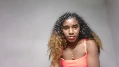 yolandrina05 online show from September 22, 6:10 pm