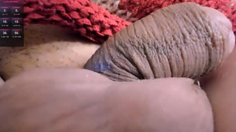 yomoyoo online show from April 18, 7:07 pm