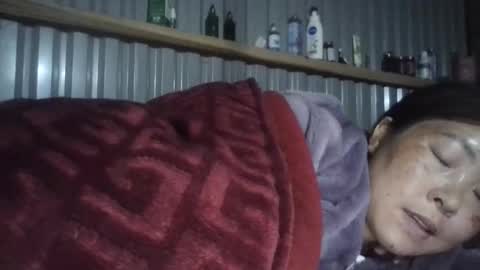 Snapshot of yongmi_ chatting on December 15, 2:21 pm yongmi_ online show from December 15, 2:21 pm