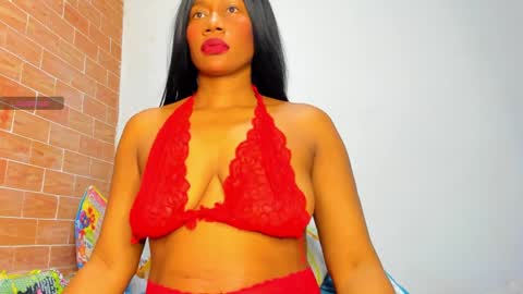 yonnsol_avril online show from December 2, 7:16 pm