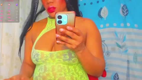 yonnsol_avril online show from June 27, 4:56 pm