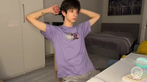 Yoo Dee Ohh online show from April 4, 2:36 pm