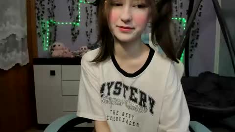 yoonhee_ki online show from March 7, 11:29 am