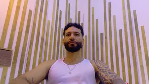 yorby_ online show from May 12, 2:36 pm