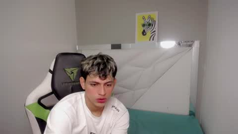 Snapshot of yosepp_cum chatting on July 7, 11:20 pm YOSEP online show from July 7, 11:20 pm