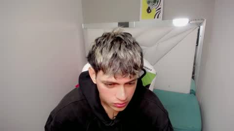 Snapshot of yosepp_cum chatting on July 8, 9:08 pm YOSEP online show from July 8, 9:08 pm