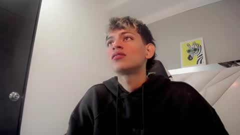 Snapshot of yosepp_cum chatting on July 24, 9:57 pm YOSEP online show from July 24, 9:57 pm