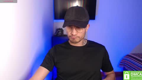 yoshy_man online show from April 8, 2:22 am