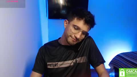 yoshy_man online show from June 21, 4:04 am