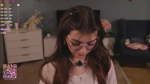 Elizabeth brunette -- Darline blonde  online show from November 24, 7:13 pm