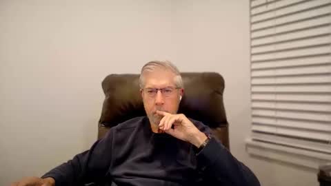 Colorado Guy Straight online show from November 5, 8:36 am