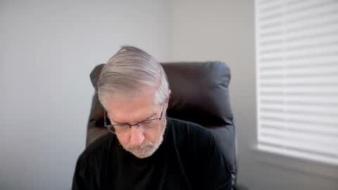 Colorado Guy Straight online show from November 7, 9:48 pm