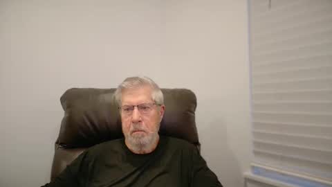 Snapshot of yougogirl_3 chatting on May 27, 11:29 am Colorado Guy Straight online show from May 27, 11:29 am