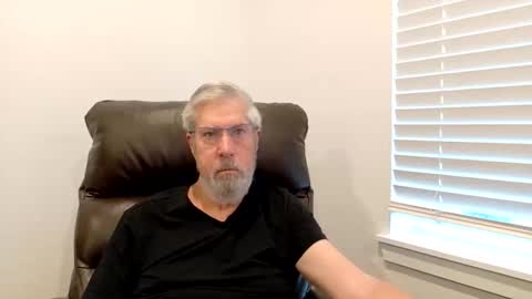 Snapshot of yougogirl_3 chatting on June 11, 12:03 pm Colorado Guy Straight online show from June 11, 12:03 pm