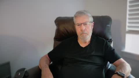 Colorado Guy Straight online show from August 2, 12:47 pm