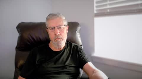 Colorado Guy Straight online show from August 3, 1:05 pm