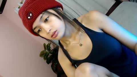 Snapshot of yougotelise69 chatting on January 13, 6:06 am HAPPY BIRTHDAY TO ME online show from January 13, 6:06 am