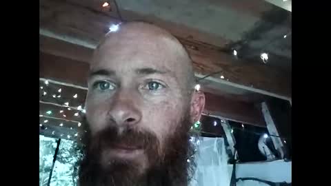 Snapshot of youllfall4me chatting on March 10, 11:27 pm youllfall4me online show from March 10, 11:27 pm