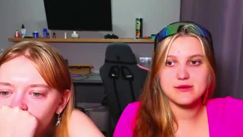 Anna and Luna online show from July 24, 5:55 pm