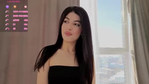 Snapshot of younotwrongdude chatting on February 13, 7:15 am Viola online show from February 13, 7:15 am