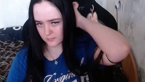 your_8a8y online show from September 12, 11:10 am