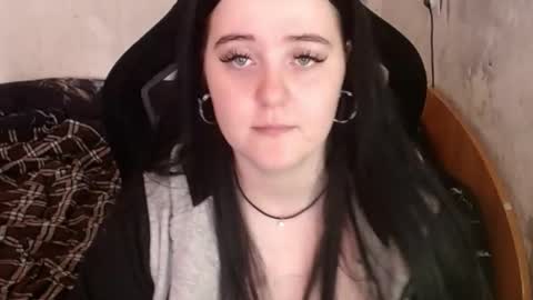 your_8a8y online show from January 7, 6:49 am