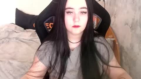 your_8a8y online show from February 10, 9:57 am