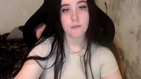 your_8a8y online show from February 23, 12:35 pm