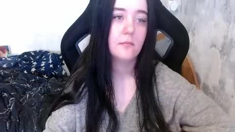 your_8a8y online show from May 20, 6:52 am