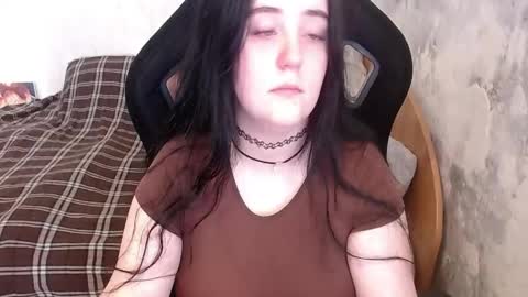 your_8a8y online show from June 9, 2:39 pm