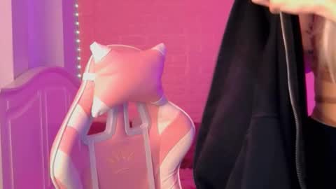 Barbie online show from February 10, 7:17 pm