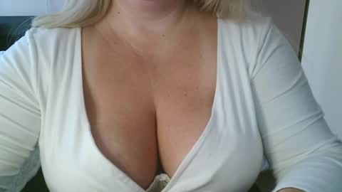 Maria Love online show from February 23, 8:33 am