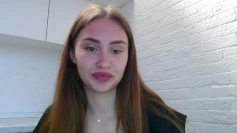 Amelia online show from April 17, 4:10 pm