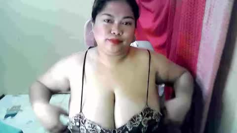 Snapshot of your_big_boobs chatting on September 16, 11:28 pm your_big_boobs online show from September 16, 11:28 pm