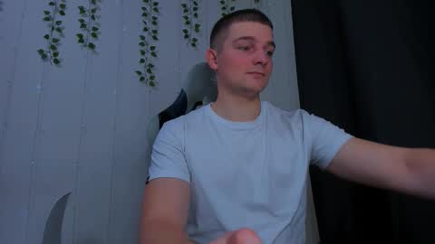 your_claddagh online show from November 29, 6:44 pm