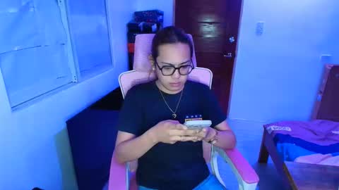 your_dreamgirlxxx69 online show from February 13, 9:49 am