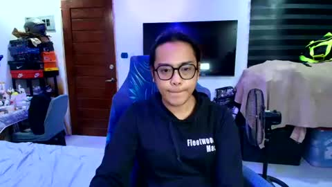 Snapshot of your_dreamgirlxxx69 chatting on July 31, 10:14 am your_dreamgirlxxx69 online show from July 31, 10:14 am