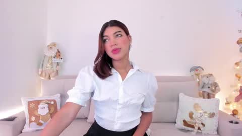 Eliza online show from December 15, 6:15 pm