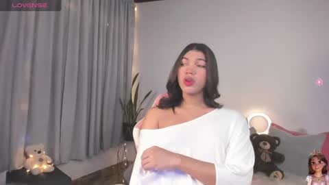Eliza online show from August 4, 6:54 pm